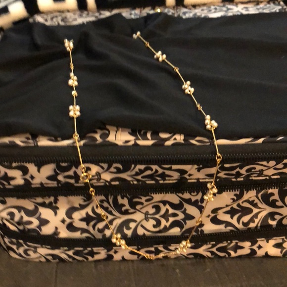 NECKLACE - Picture 3 of 3